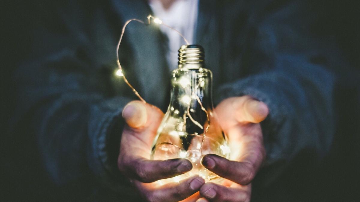 riccardo-annandale-7e2pe9wjl9m-unsplash_56980000