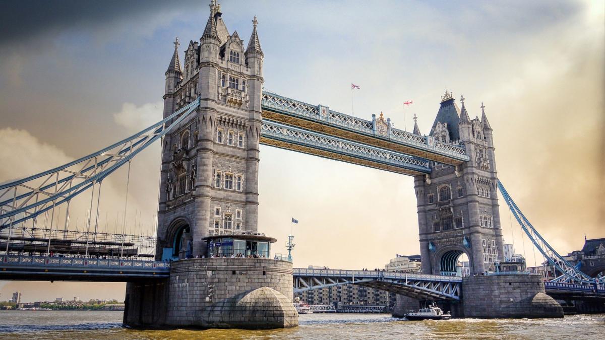tower-bridge-5727975_1920_06199500