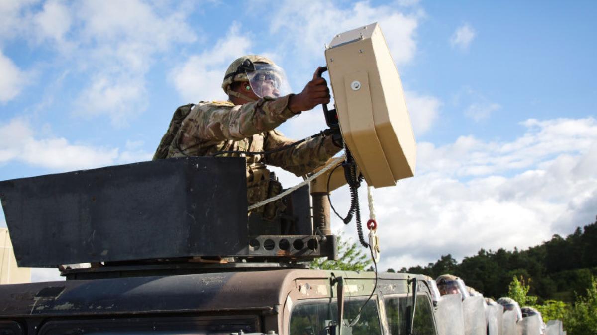 Tunul cu raze termice, nouă armă pentru controlul mulțimilor