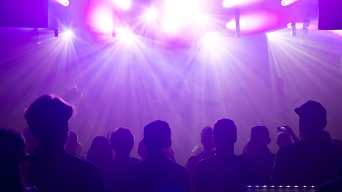 dans-club_resize_01566200