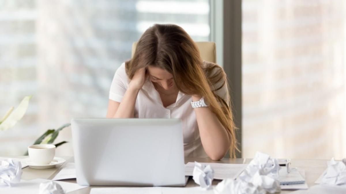 stressed-female-entrepreneur-creativity-crisis_1163-4313_92101100