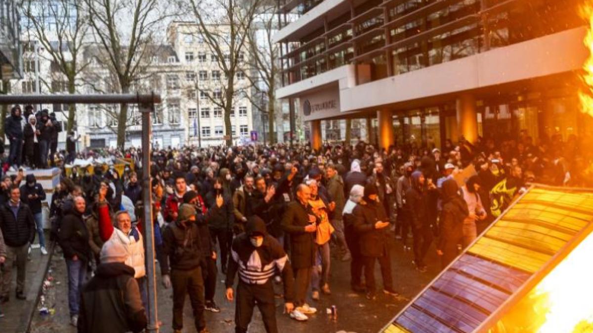 feuwztuxmak4wo1_97940400