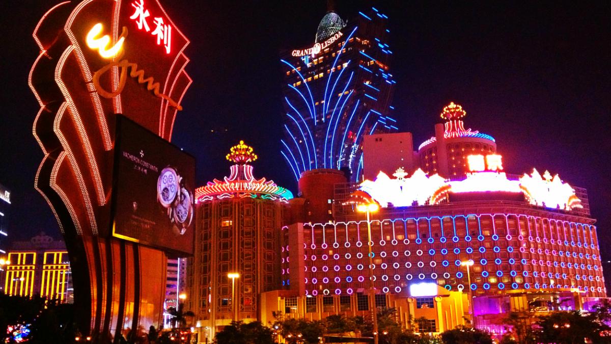 casino_lights_in_macau_29773200