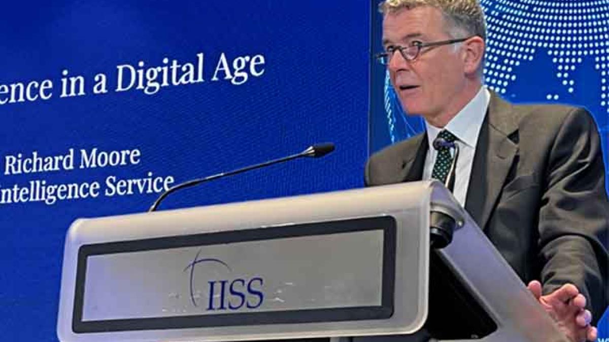 richard-moore_39060000