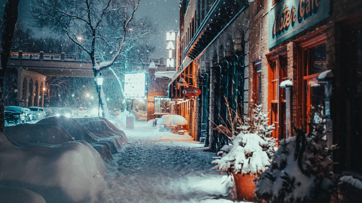 josh-hild-_tui8tzhlk4-unsplash_04188100