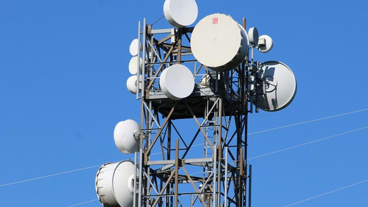 repeater-gdeb505416_640_67193000