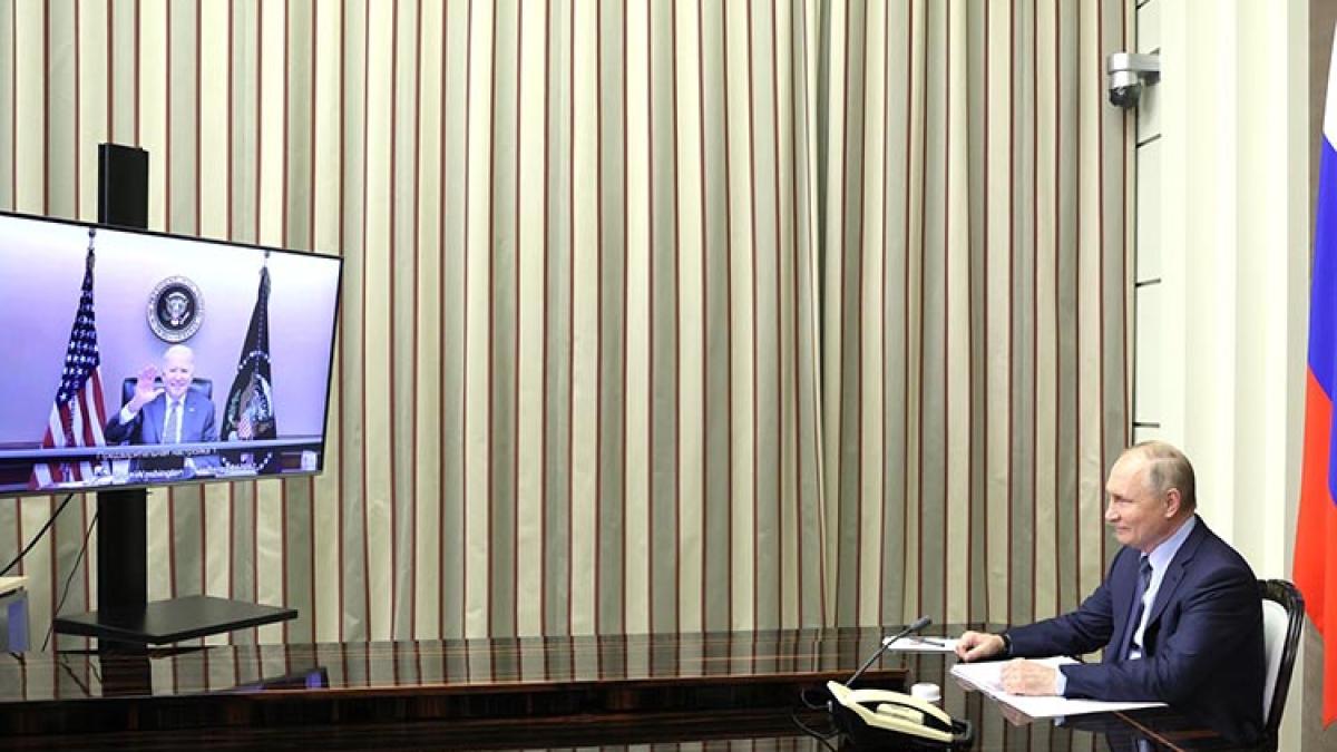 biden-putin_48554200