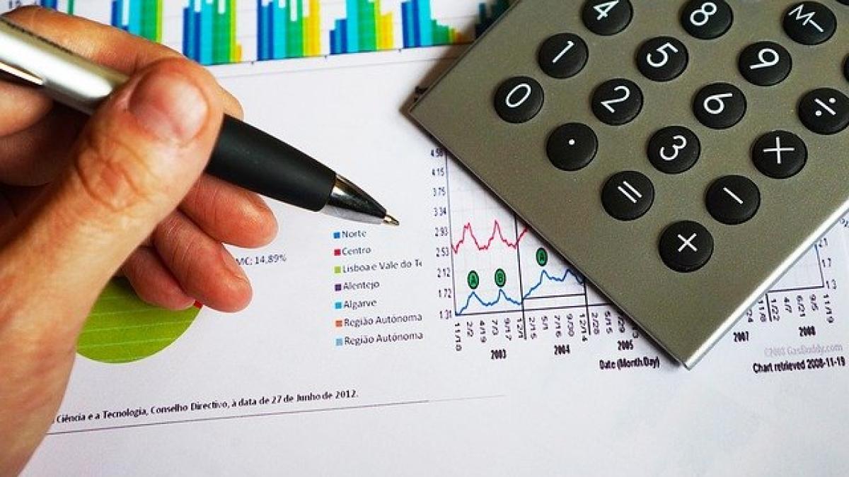 office-g580c42b53_640_06463200