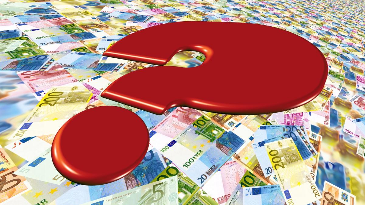 money-g056810d8f_1920_61970900