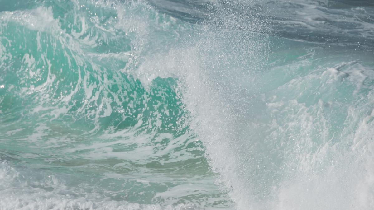 Tsunami în Samoa după erupţia unui vulcan subacvatic în Tonga VIDEO