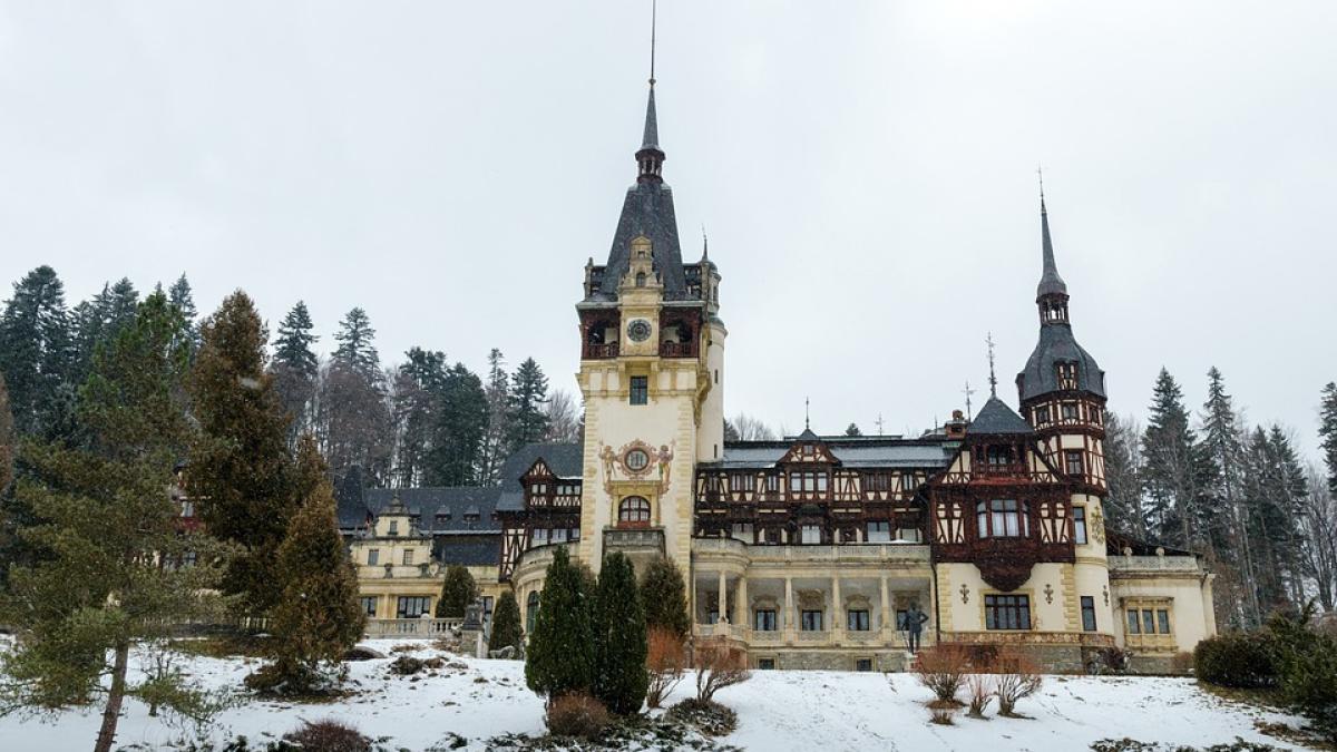 castelul-peles-iarna_10819100