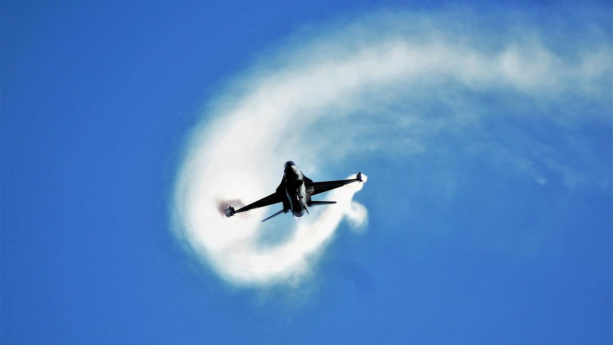 avion-f16-joe-ambrogio-from-pexels_93475000