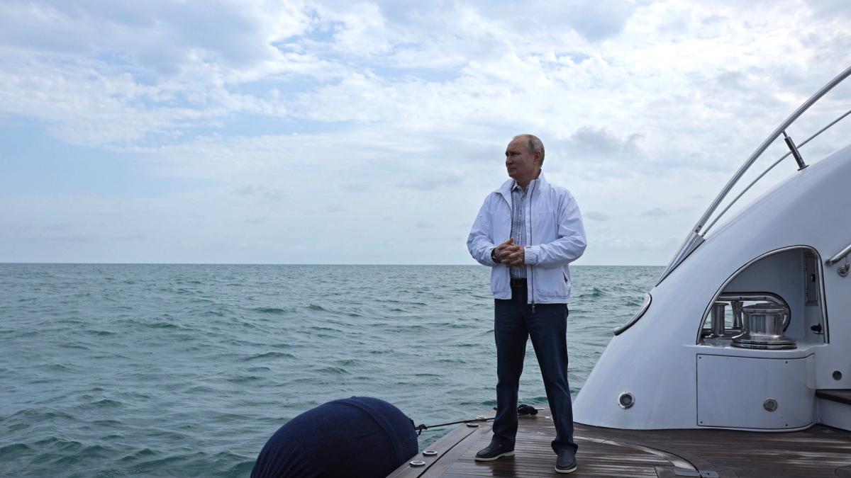 putin-yaht_44009700