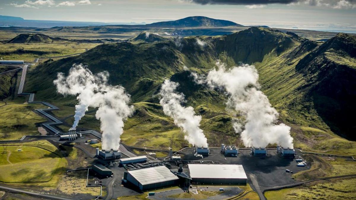 hellisheidi-power-plant---photo-by-arni-saeberg_64356400