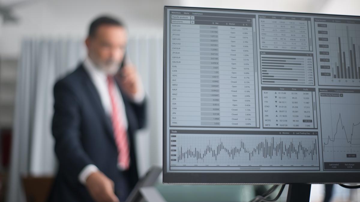 adrian-vasilescu-vorbeste-despre-sistemul-bancar_22062000