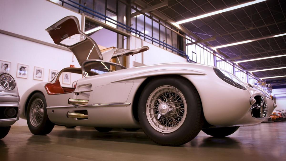 mercedes-benz-300-slr-uhlenhaut-coupe_4_resize_54983300