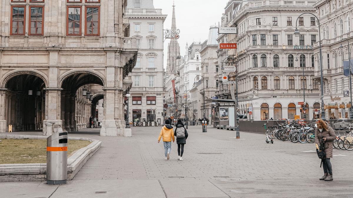 pexels-irenefilms-6649008_05325700