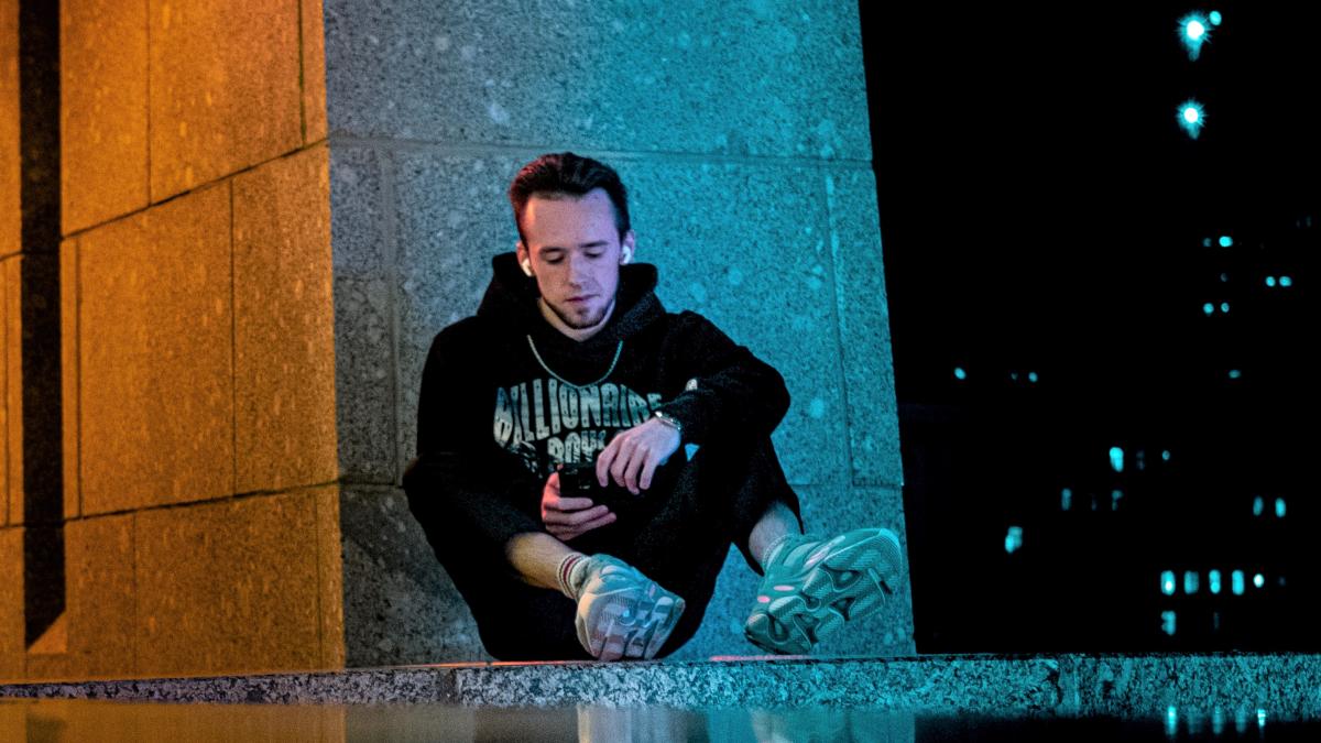 roman-kokoev-o4_wjxmsjlo-unsplash_35073600