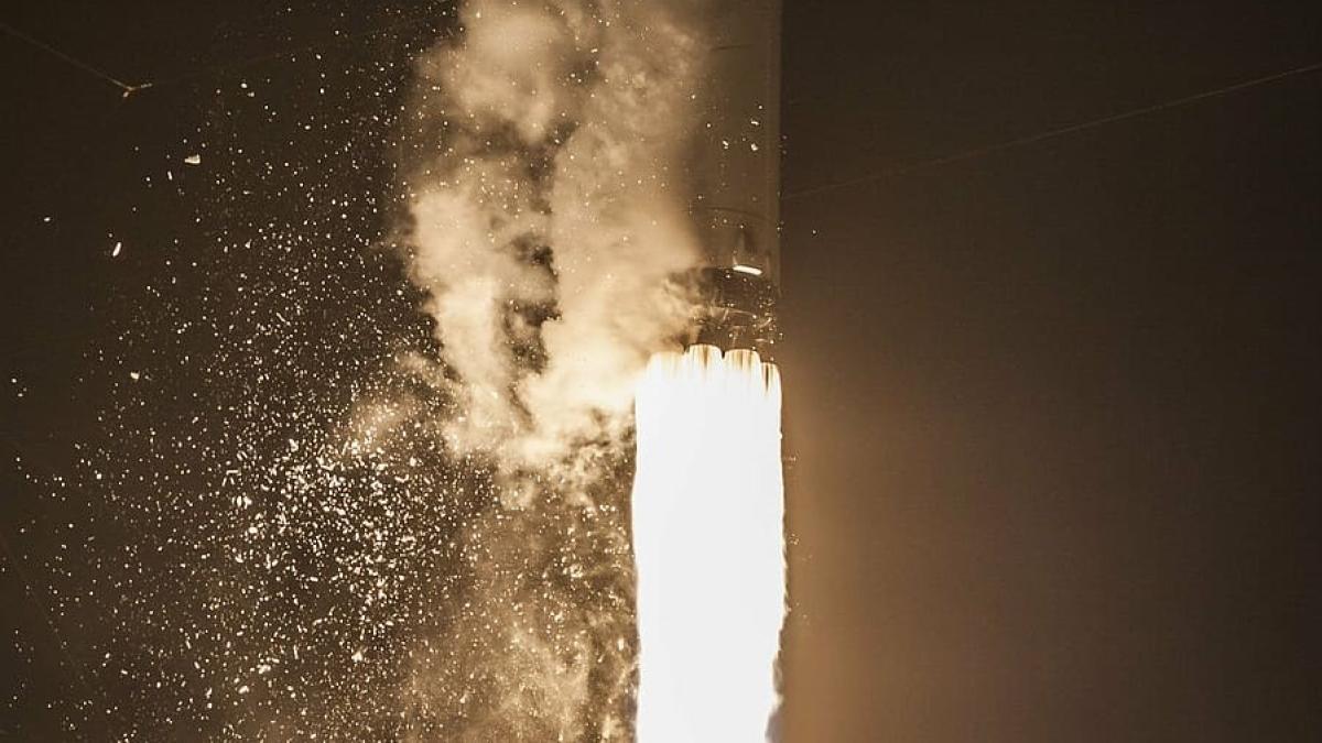 O rachetă chineză a căzut pe Terra. NASA acuză Beijingul  VIDEO