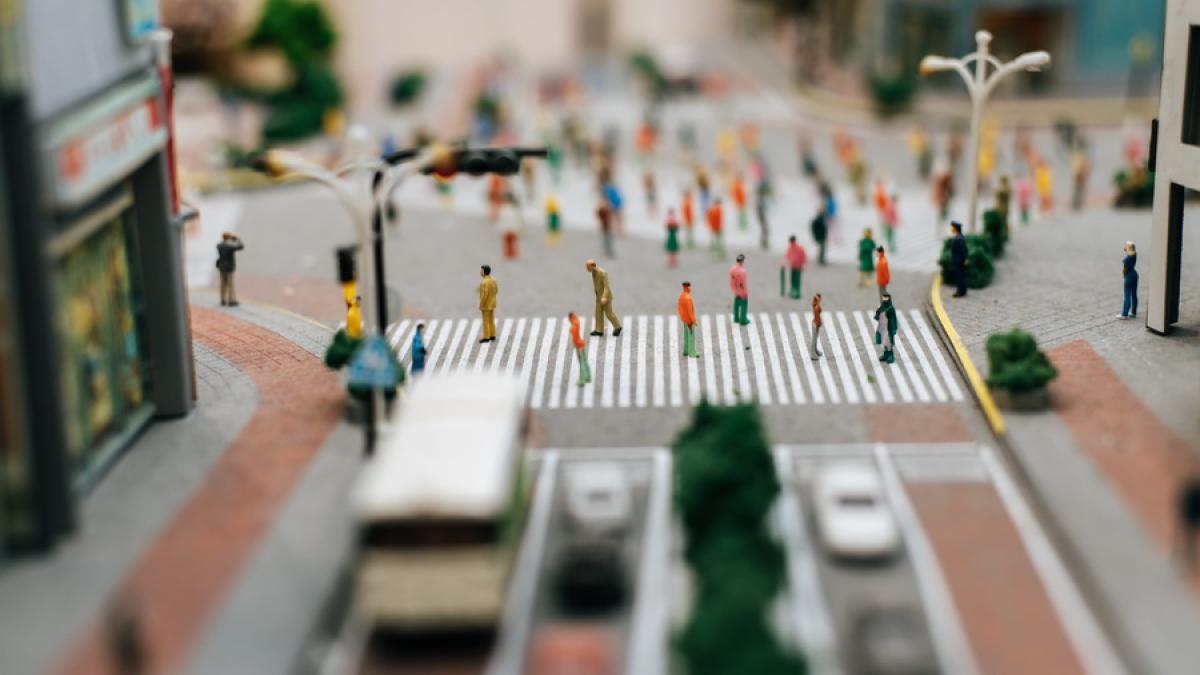 oameni_strada_65099100