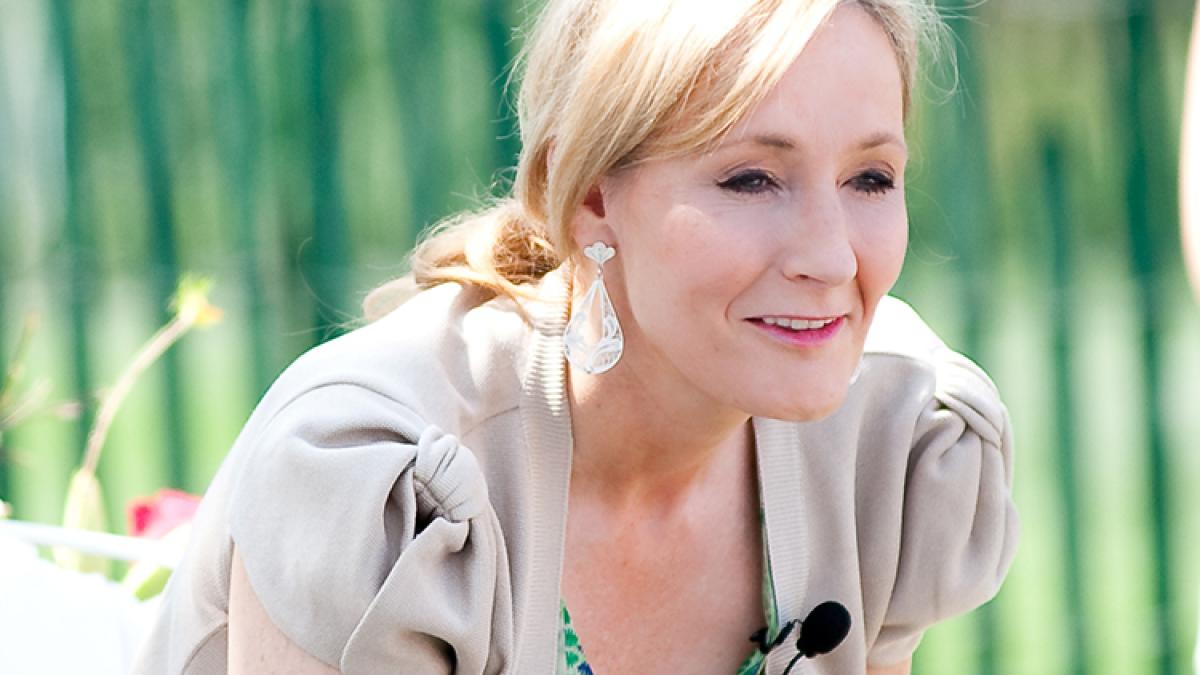 j-k-rowling_56390000