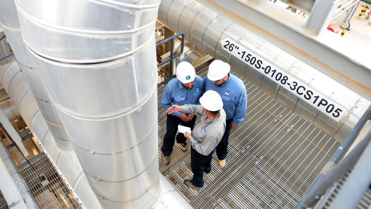 aramco-lucratori_resize_83223600