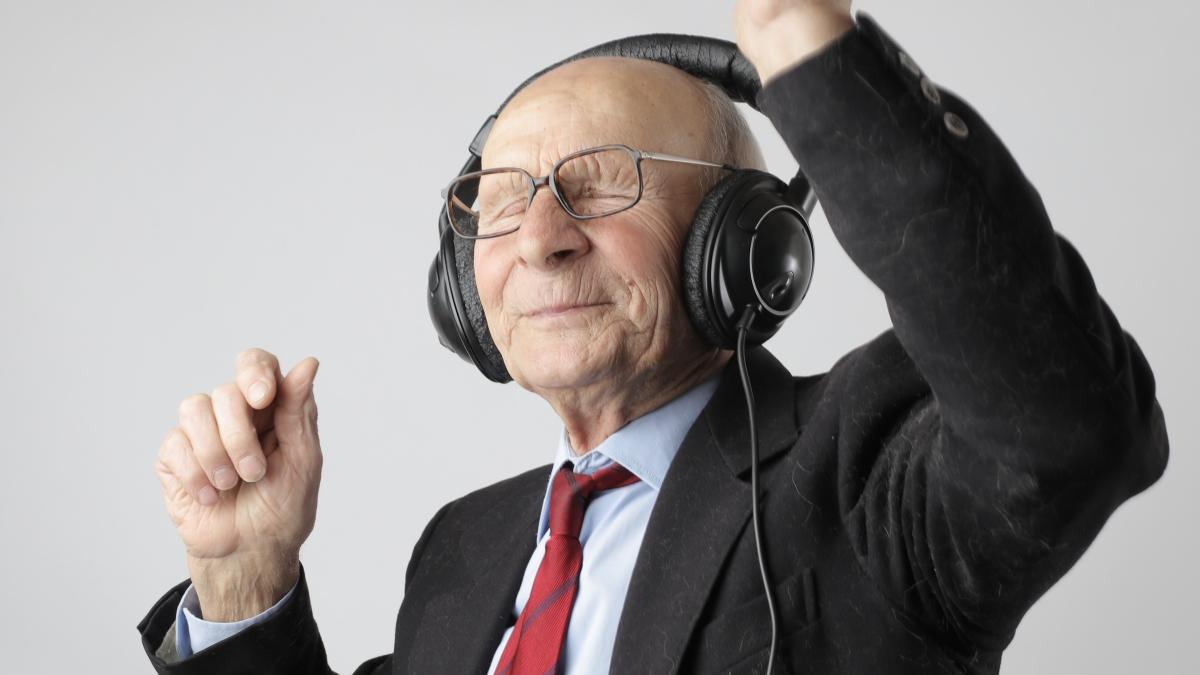 pexels-andrea-piacquadio-3831645_97631400