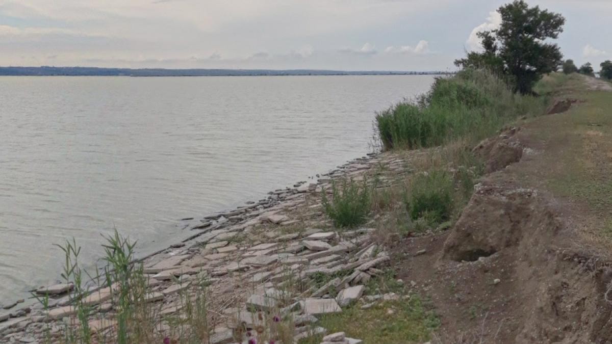 Lacul Brateș a fost cel mai mare din Europa. Lucian Georgescu: Este acum aproape mort