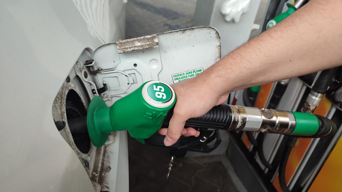 benzina-pompa_07927000