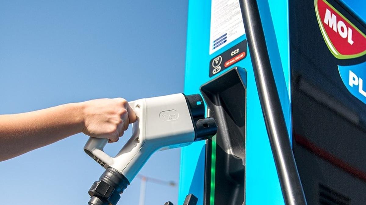 pompa-benzina_19467500