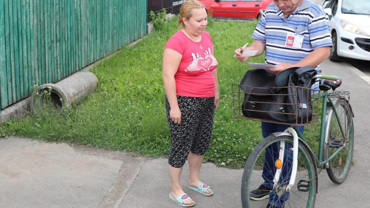 distribuire-carduri-sociale_60888700