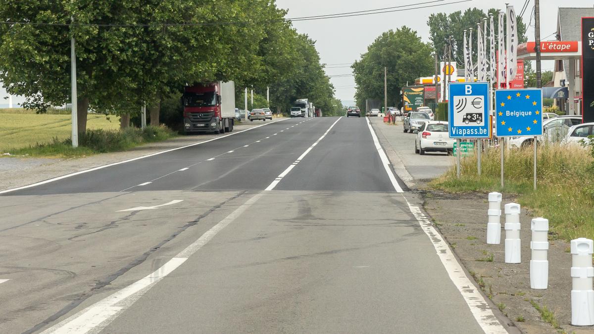 border_france-belgium_at_bettignies-_france-4385_68212500