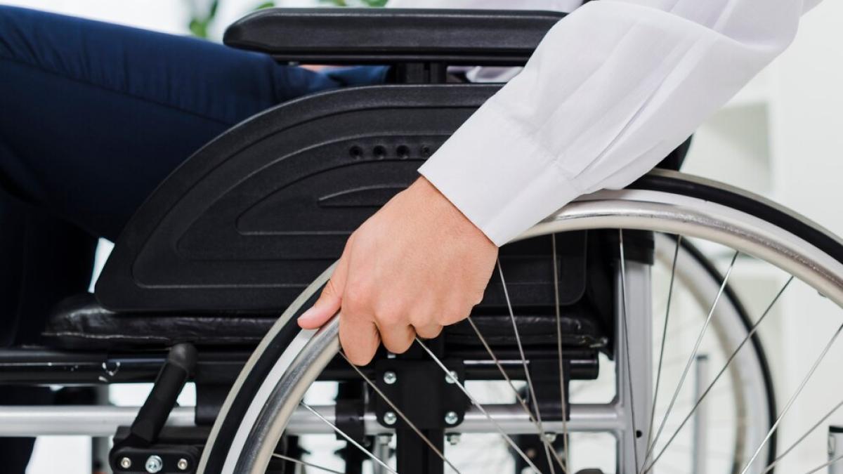 scaun-cu-rotile_83891900