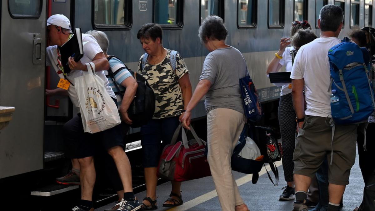 tren_resize_17028100