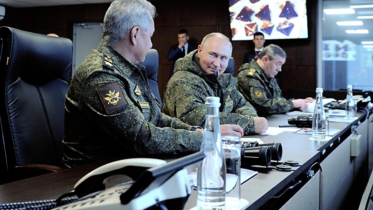 Putin a condus personal un exercițiu de lansare a unui atac NUCLEAR VIDEO