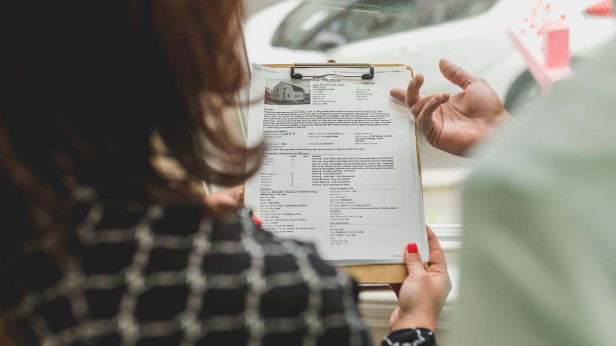 pexels-rodnae-productions-8292784_09489300