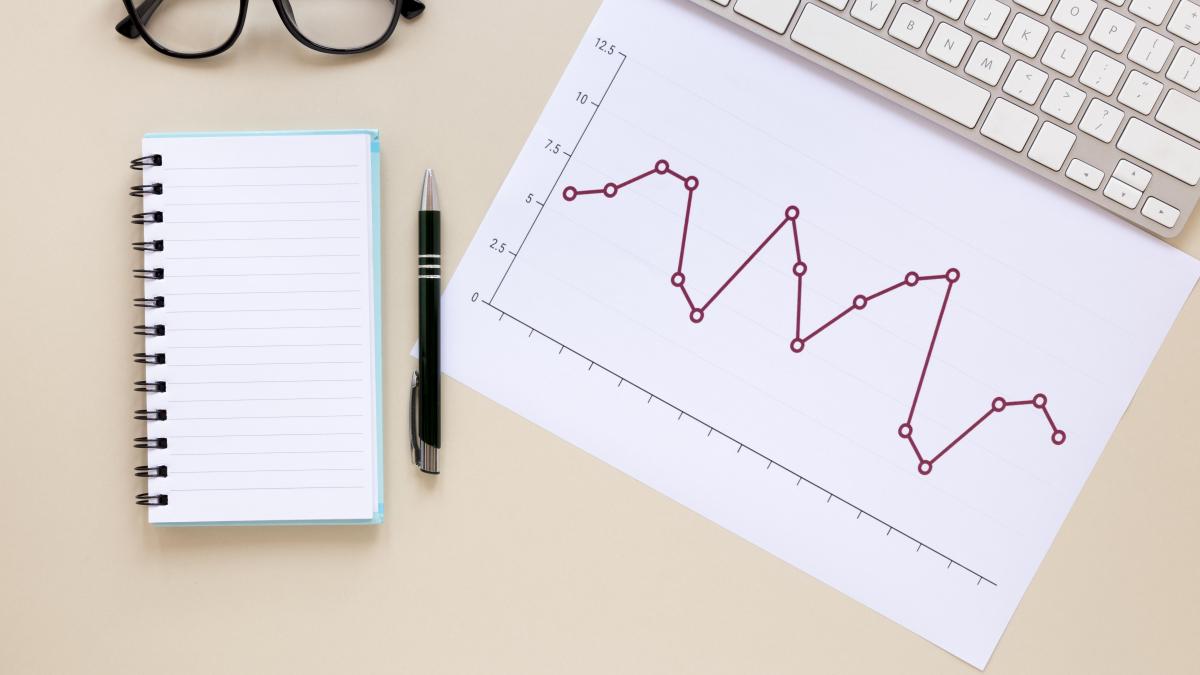 notebook-economy-chart_57779900