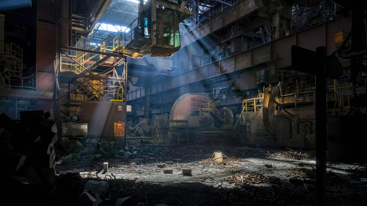 abandoned-factory-from-inside_81885400