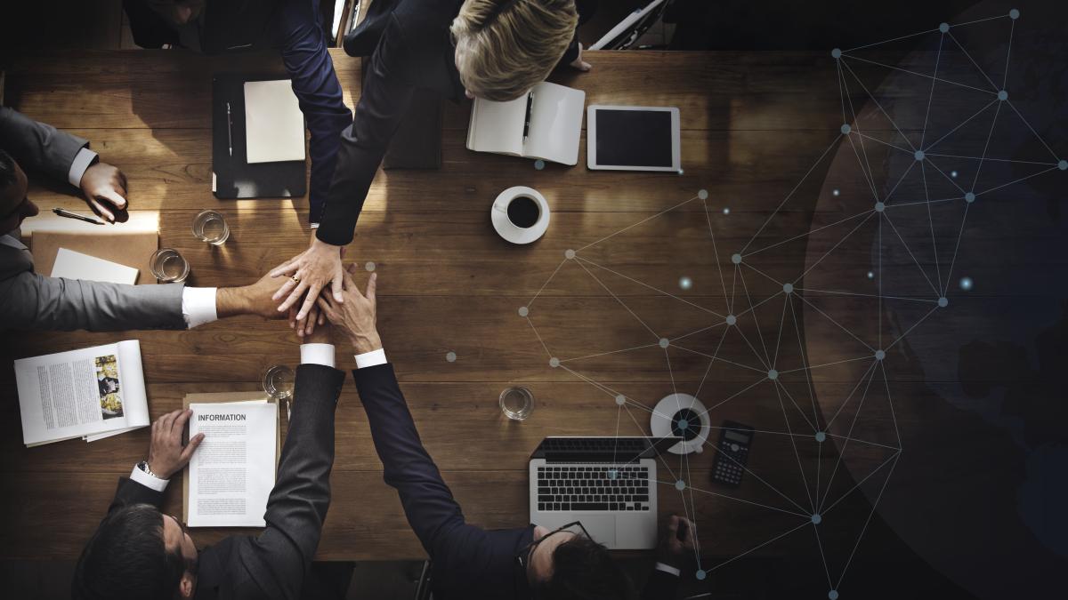 aerial-view-business-team_12144200