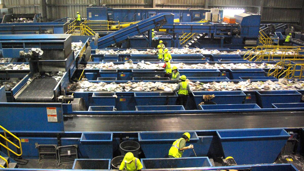 fabcrica-de-reciclare_63621900