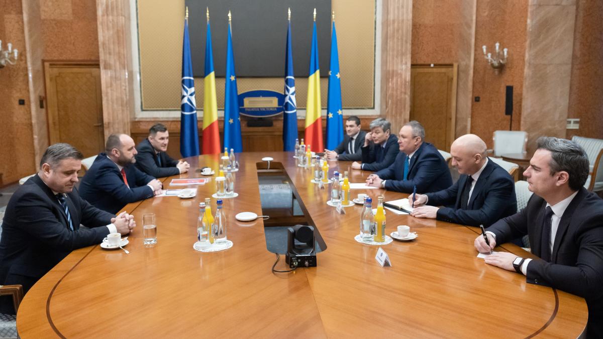 original_govr9739_78850400