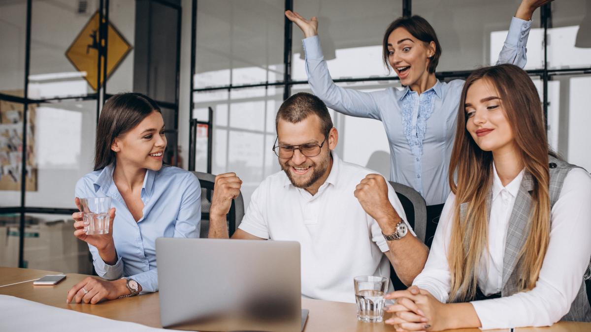 group-people-working-out-business-plan-office_55324800