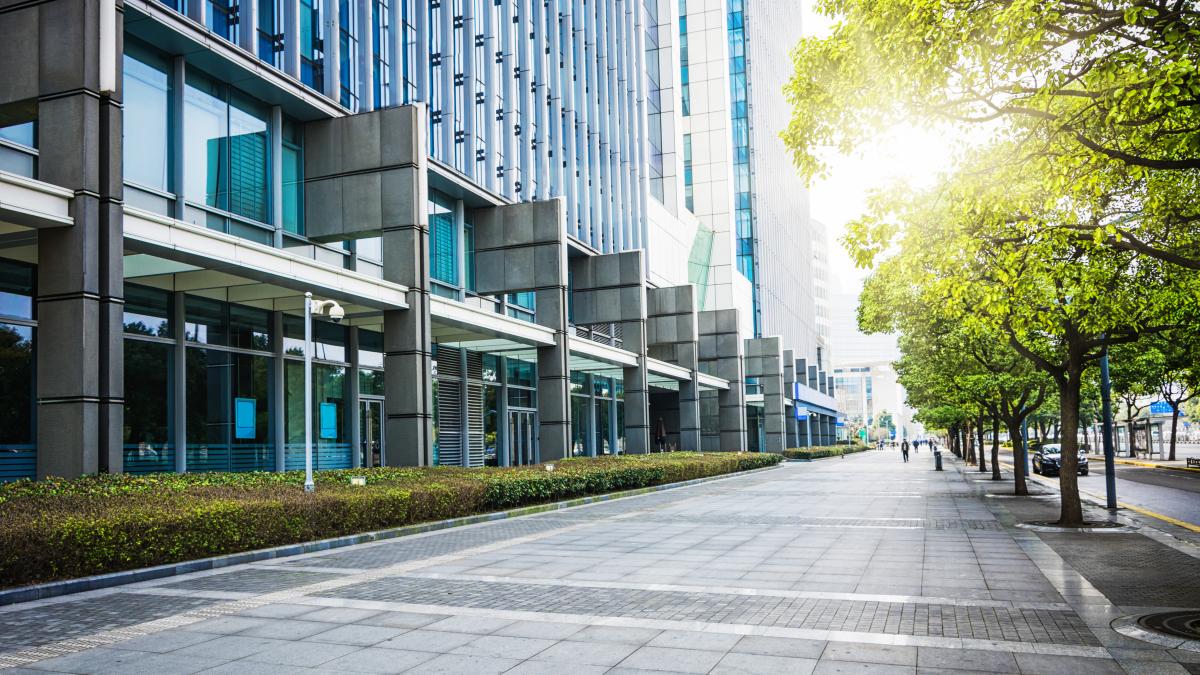 modern-business-center_86781500