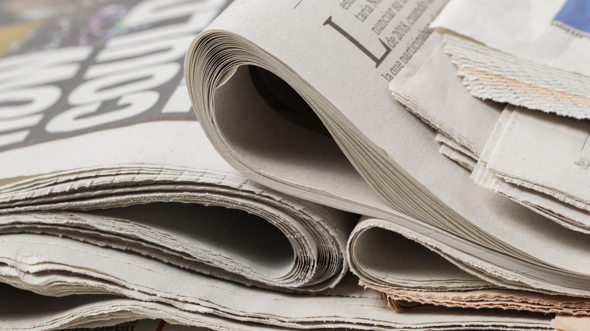 old-texture-newspapers-arrangement-high-angle_62634200