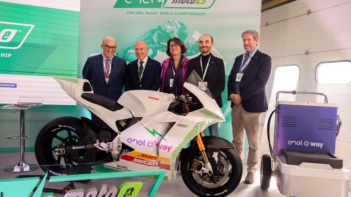 fim-enel-moto-e-foto_01932600