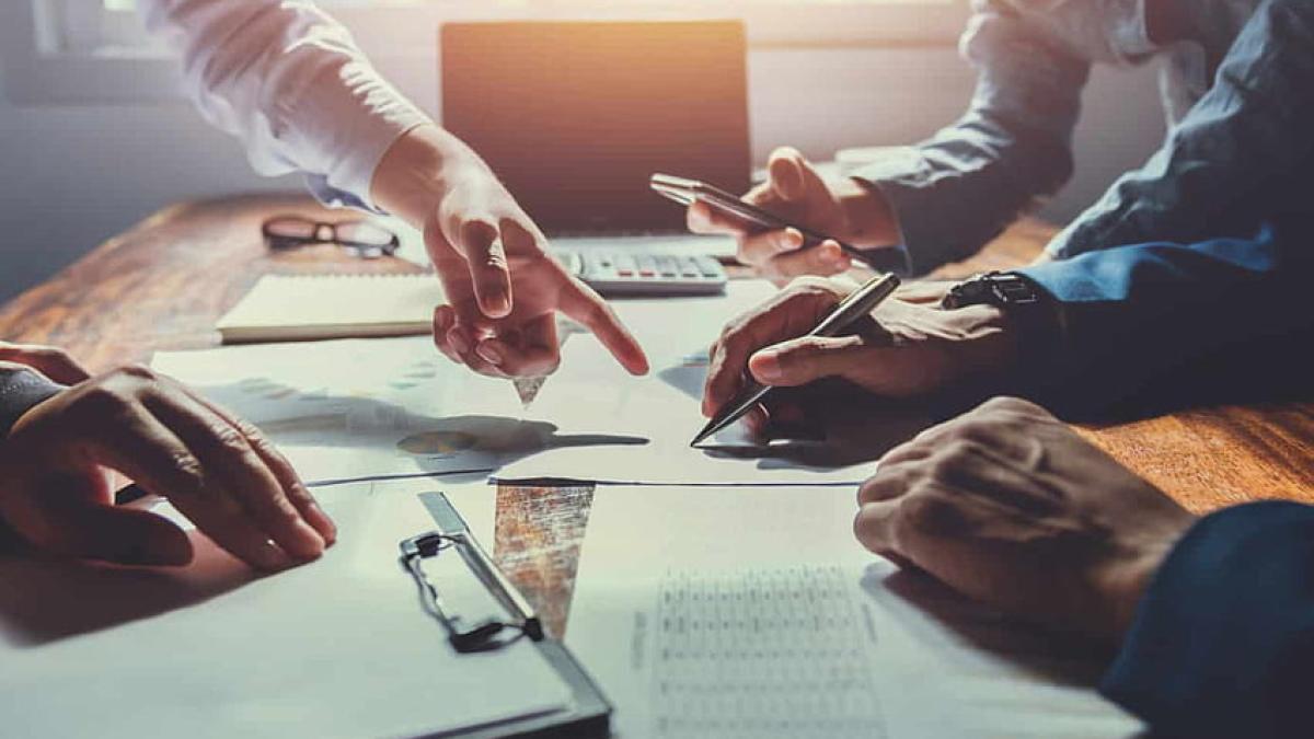 sedinta-financiara_68945600