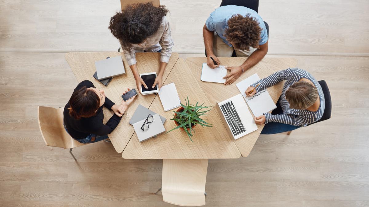 discutii-la-masa_87995400