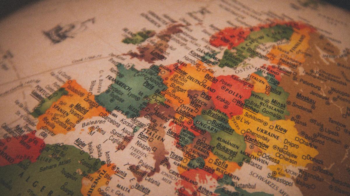 christian-lue-7deytj7-8os-unsplash_34879900