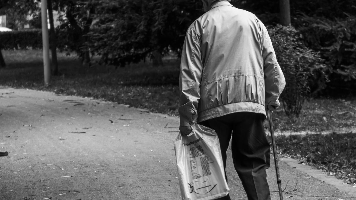 pensionar-pexels-vlad-chetan-2586537-2_69308800