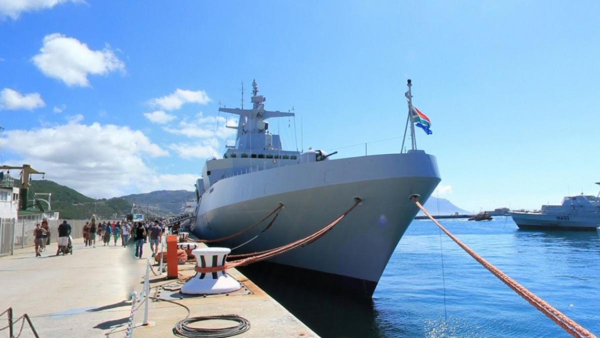 nava-militara-sud-africana_61445300